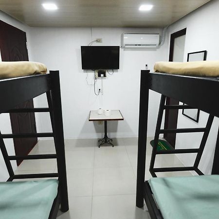Cebu Courtyard Hotell Lapu-Lapu City Eksteriør bilde