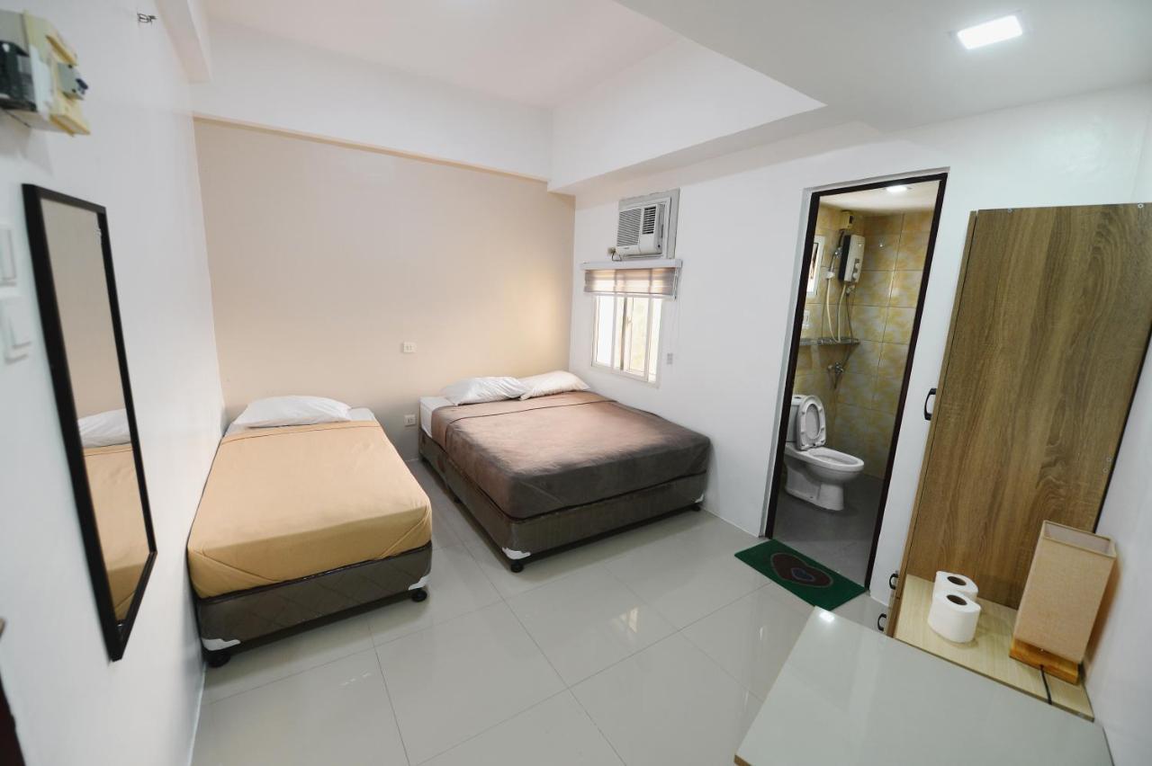 Cebu Courtyard Hotell Lapu-Lapu City Eksteriør bilde