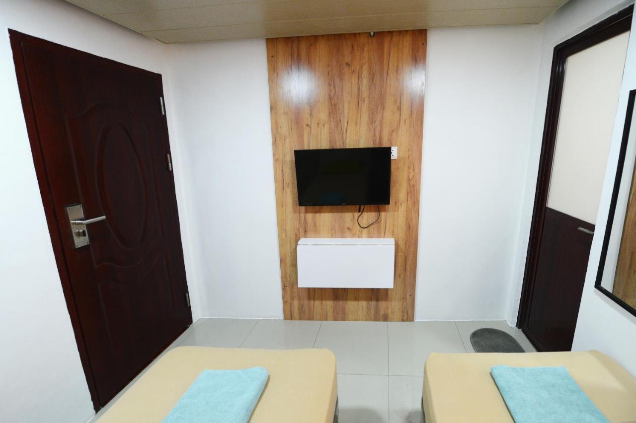 Cebu Courtyard Hotell Lapu-Lapu City Eksteriør bilde