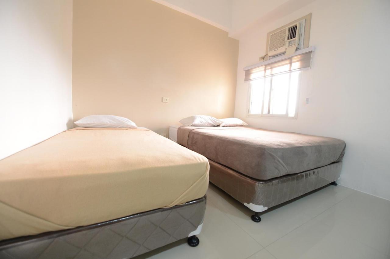 Cebu Courtyard Hotell Lapu-Lapu City Eksteriør bilde
