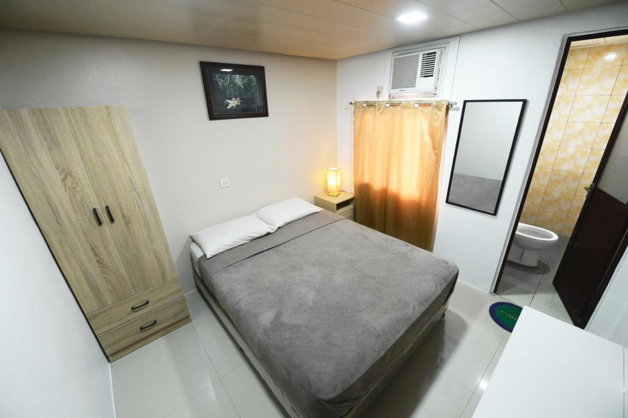 Cebu Courtyard Hotell Lapu-Lapu City Eksteriør bilde