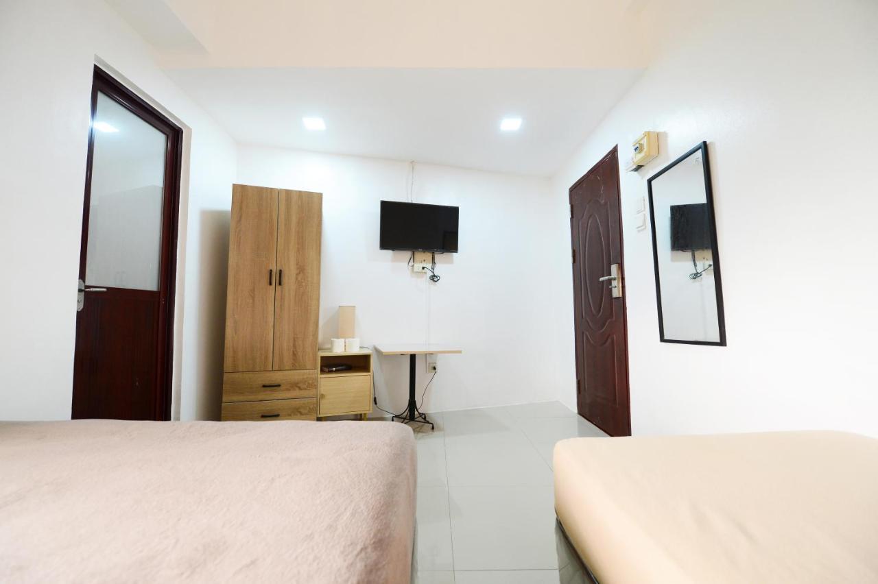 Cebu Courtyard Hotell Lapu-Lapu City Eksteriør bilde