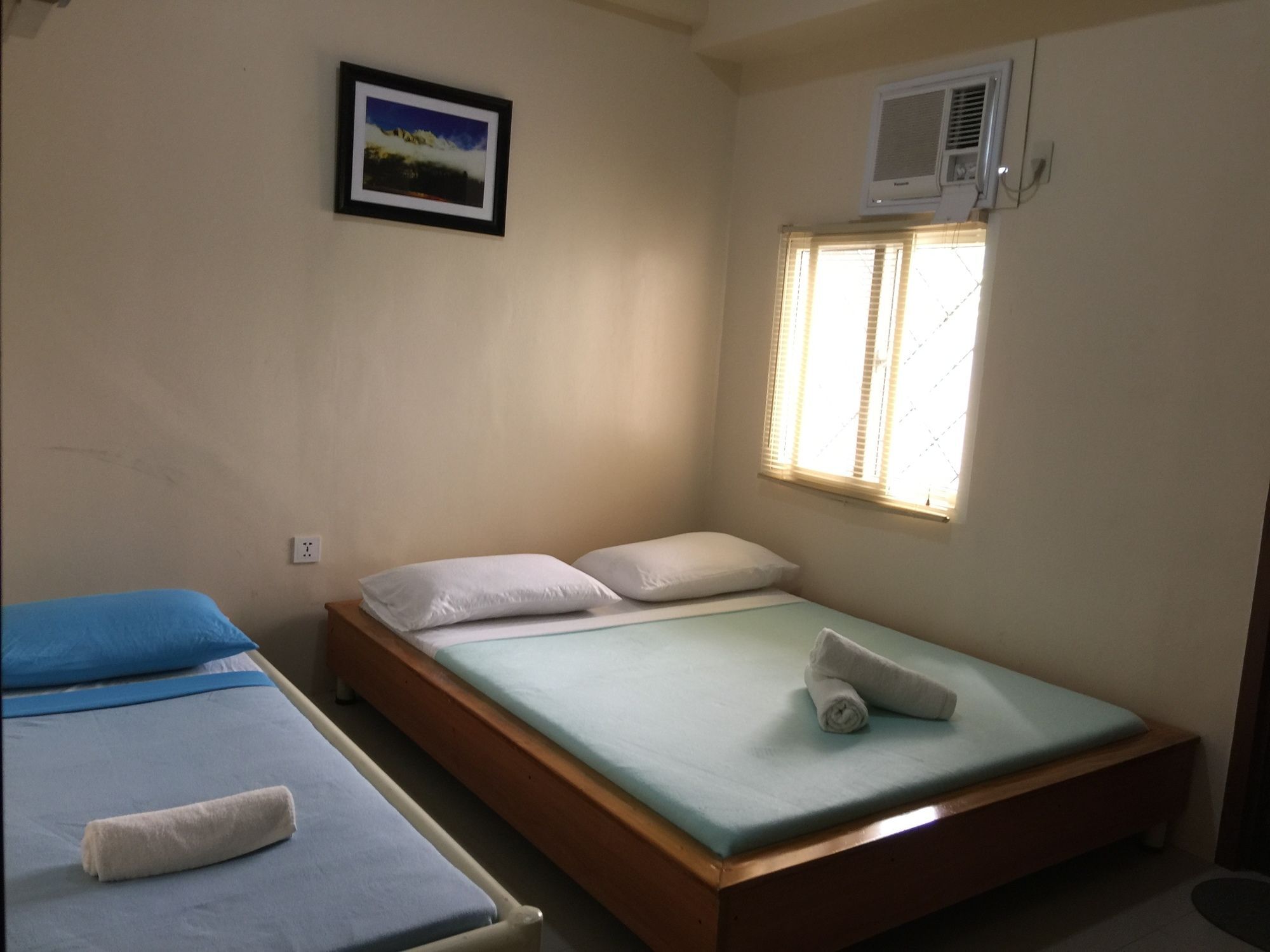 Cebu Courtyard Hotell Lapu-Lapu City Eksteriør bilde